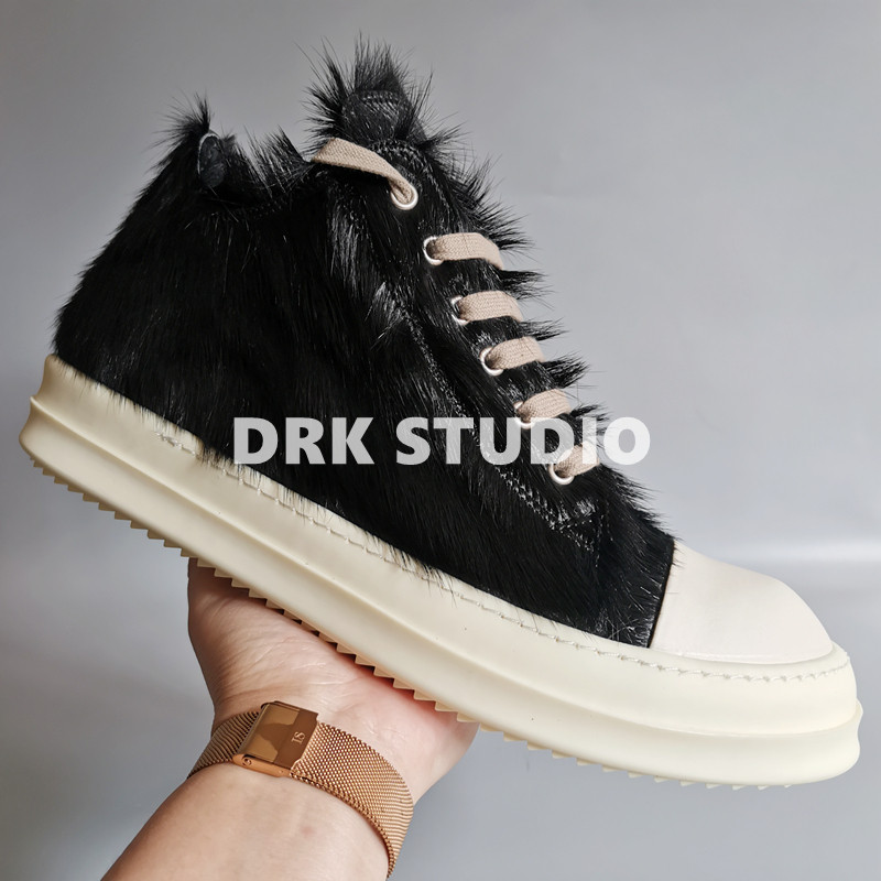 Black Low-Top
