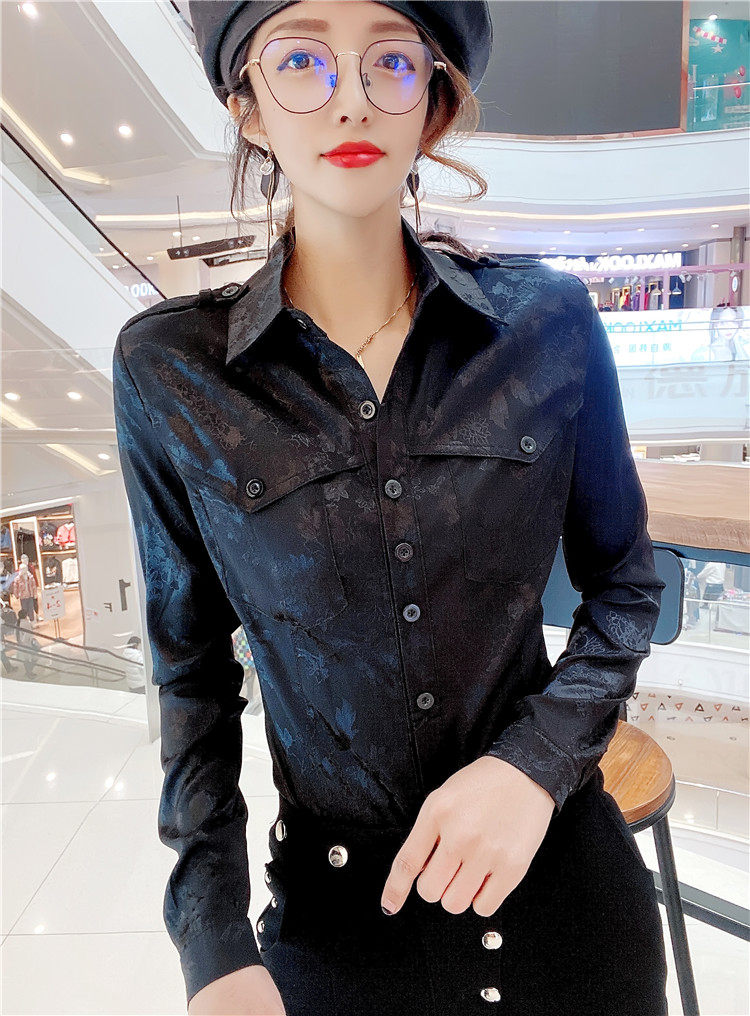 欧洲站2021春季新款翻领长袖衬衫女韩版修身显瘦百搭上衣洋气小衫