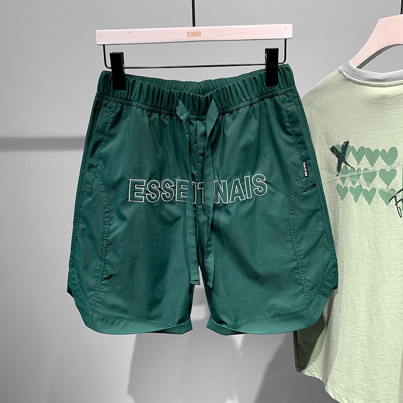 网红速干薄款休闲五分男士短裤夏季潮牌百搭沙滩裤运动裤子男夏天