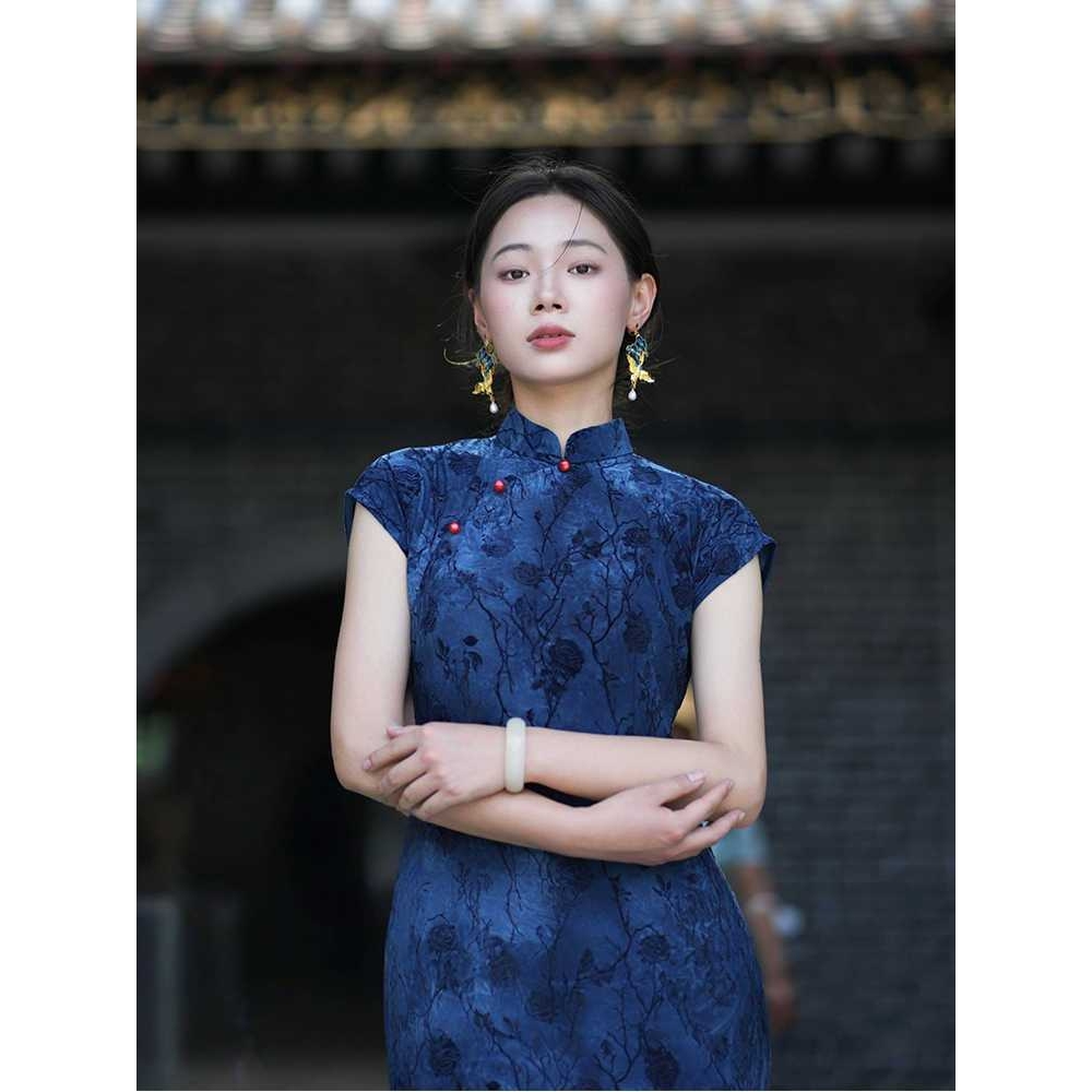 进口蓝色旗袍女新中式改良连衣裙夏大码有弹显瘦日常上班可穿2025