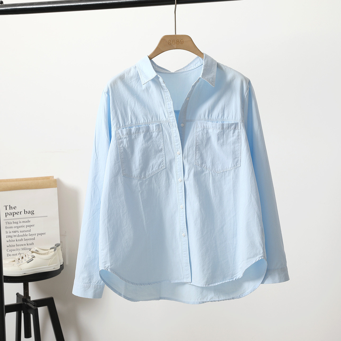 时尚浅蓝色简约纯棉衬衫女长袖宽松翻领双口袋减龄外穿上衣小个子