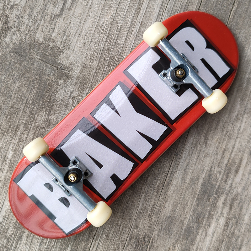 BK图案可转弯手指滑板10X3.2厘米