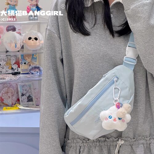 可爱轻便森系斜挎腰包日系ins清新纯色百搭小包包女防水少女胸包