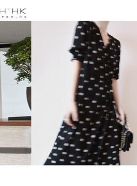 PKH.HK气质女装折扣店  时髦慵懒不走光层叠茶歇花连衣裙