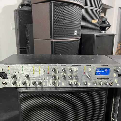 福克斯特Focusrite VoiceMaster Pro大—议价