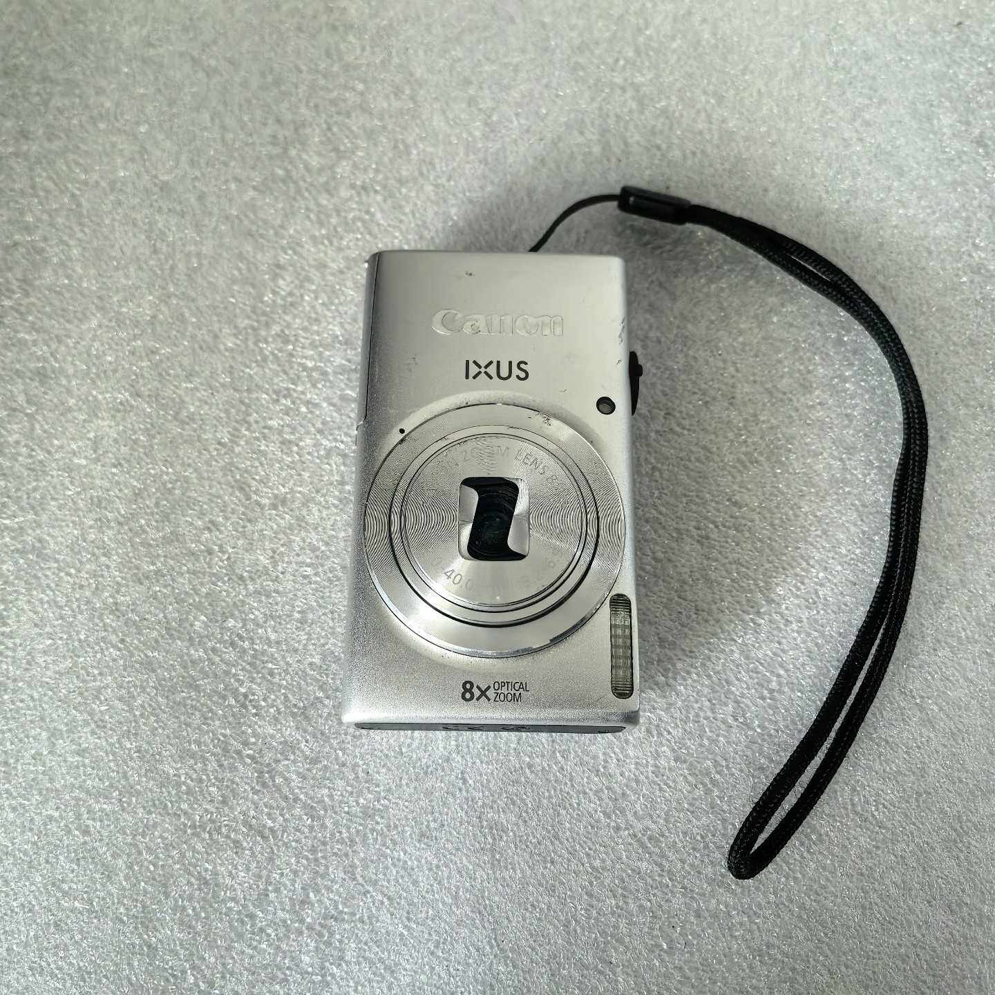 佳能IXUS 132数码相机，银色，8倍光学变焦，1600万—议价
