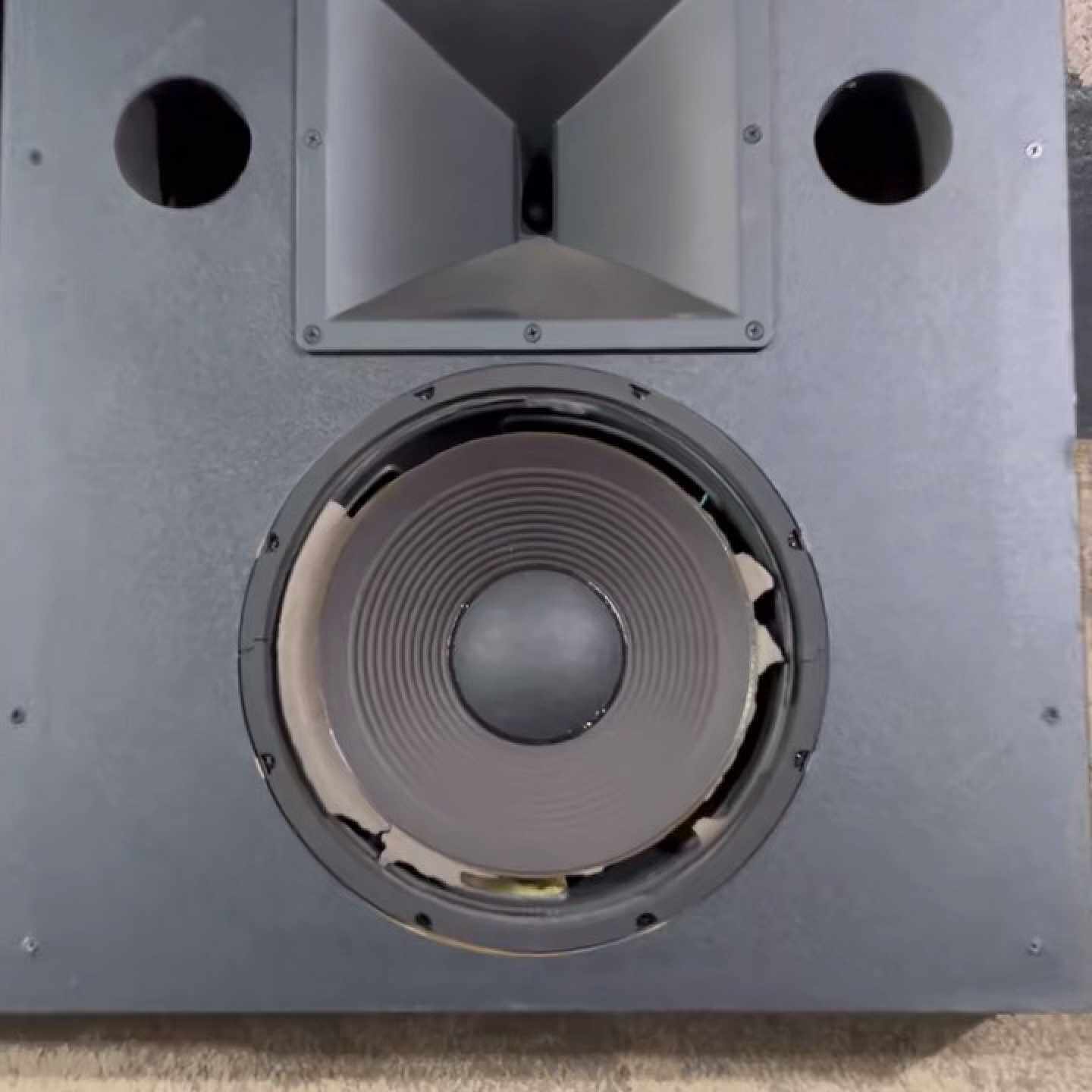 JBL 8340音箱 全部原装 网罩箱体品相一般 喇—议价