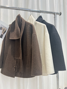 秋冬新款纯羊毛双面呢短款外套围巾拆卸多穿风格羊毛呢小个子秋冬