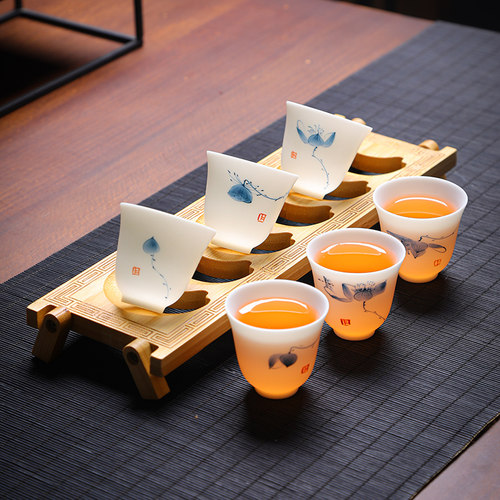 国风手绘羊脂玉白瓷功夫小茶杯