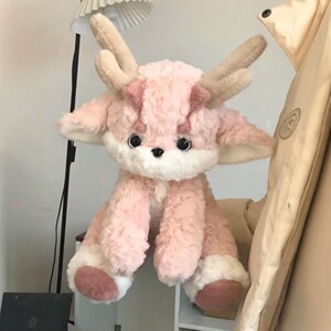 网红小粉龙毛绒抱枕玩具