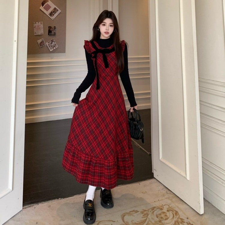 洋娃娃新年圣诞红格纹连衣裙穿搭