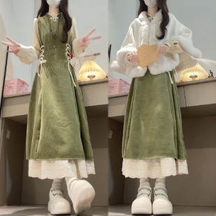 大码胖mm新中式国风斗篷外套盘扣系带收腰绿色连衣裙女秋冬两件套