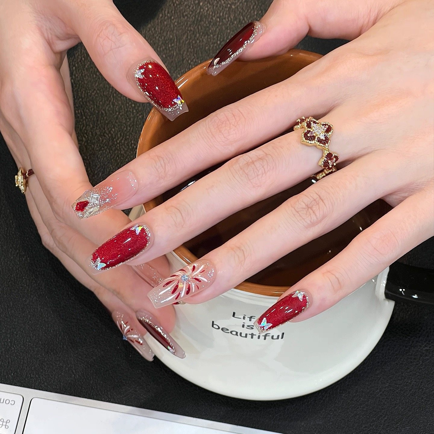 新年网红爆款穿戴甲美甲2026新款高级感短猫眼手工假指甲贴片,彩妆/香水/美妆工具,穿戴甲/甲片,淘宝优惠券,粉丝福利购,淘宝优惠卷