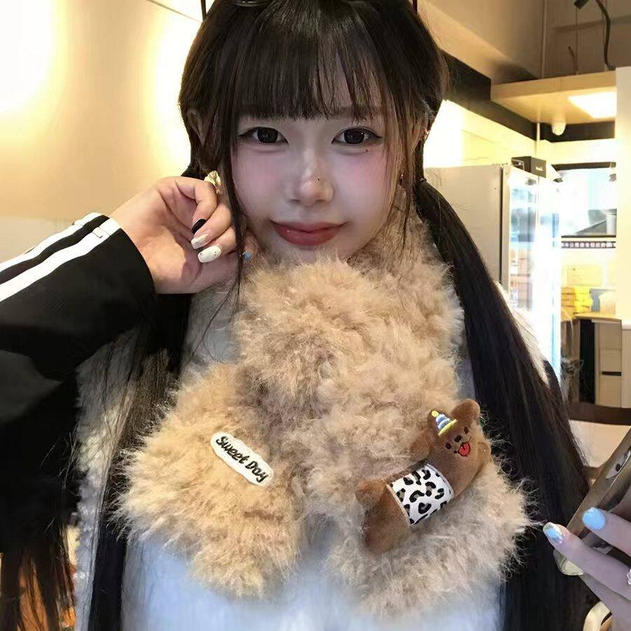腊肠狗毛绒围脖百搭交叉小围巾女冬季保暖加厚学生脖套假领子