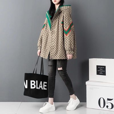 2025新款卡其色格子拼接风衣女春秋连帽休闲百搭宽松显瘦流行外套