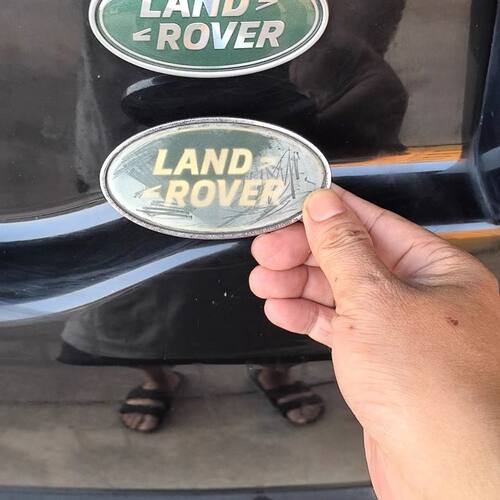 适用路虎中网标揽胜行政运动极光发现神行星脉奇瑞尾标后备箱车标 - 封面