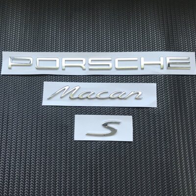 适用保时捷MacanGTS车标迈凯S英文标志改装后尾箱PORSCHE黑色字母