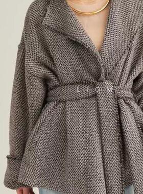 25冬季新款日系复古高智感翻领老钱风落肩宽松腰带羊毛呢外套女