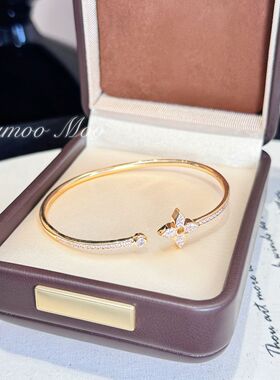 铜合金合成锆石手镯 法式轻奢时尚简约风V金老花手镯