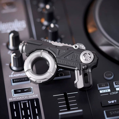 世界EDC 时空骑士01EDC 复合型指尖陀螺推牌机械潮玩解压金属玩具