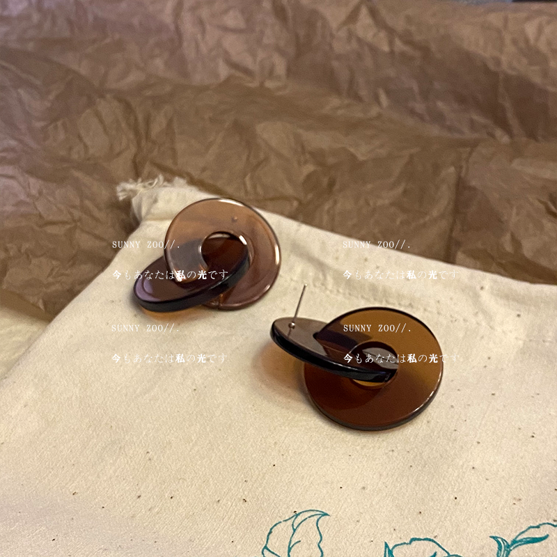 Sunny Zoo 茶色圆环出新色啦法式几何元素拼接简约设计感耳饰 Sunny Zoo 淘优券