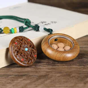 天然绿檀木雕刻香炉可打开diy香囊丸盒子扩香器高档汽车流苏挂件