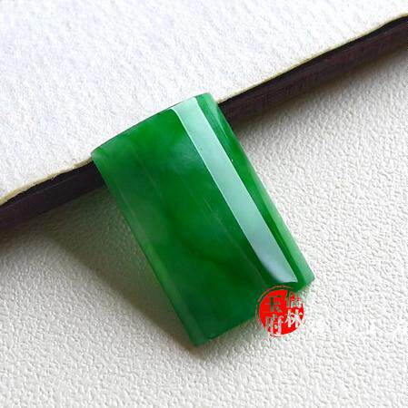 正品缅甸翡翠A货冰糯种满绿戒面 阳绿方形戒面男女款戒面裸石