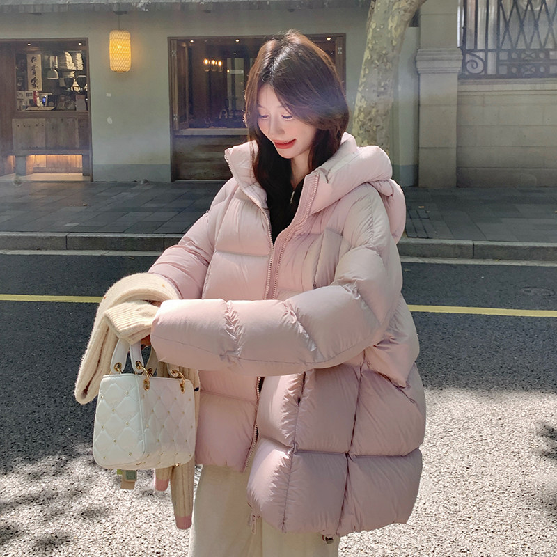 新款现货50绒连帽中长款羽绒服286-5133-P300-K448，女装羽绒服，安雅