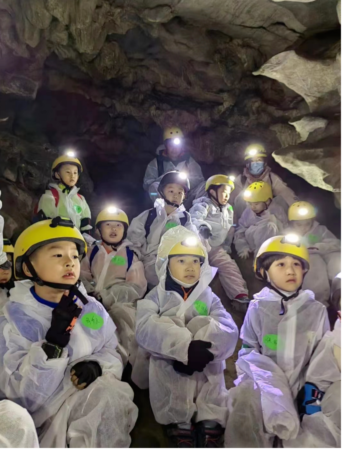 洞内恒温15-20度！北京近郊探洞 | 来一场地心探索，深入地心世界，探秘原始奇观