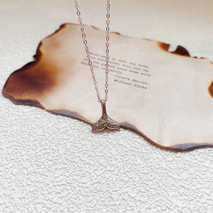 maotaotao 925纯银项链轻奢小众 花纹鱼尾锁骨链银饰七夕吊坠饰品