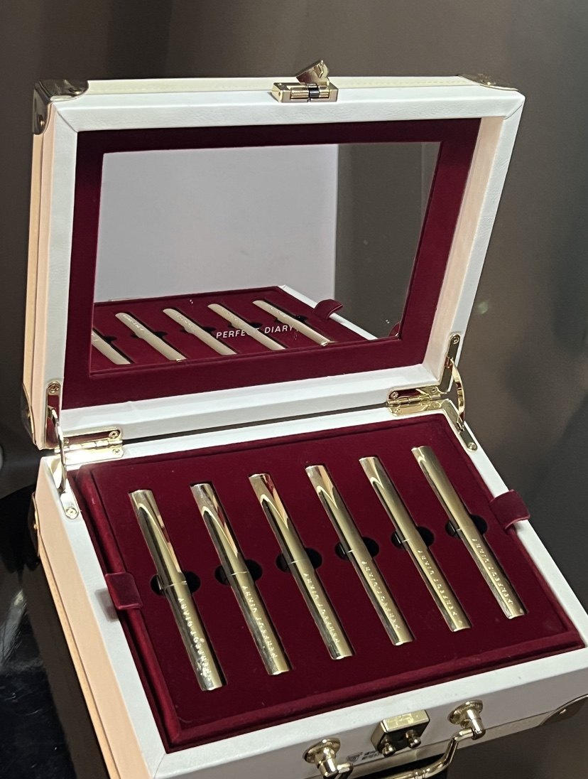 完美日记小细跟口红皮箱化妆品收纳箱情人节生日送礼送女友礼盒