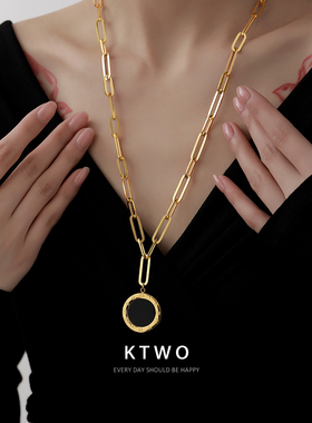 欧美简约小众复古高级感ins潮冷淡风黑色贝壳吊坠锁骨毛衣项链女