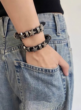 暗黑朋克Y2K五角星皮质表带手链女ins欧美辣妹叠戴风嘻哈手链配饰