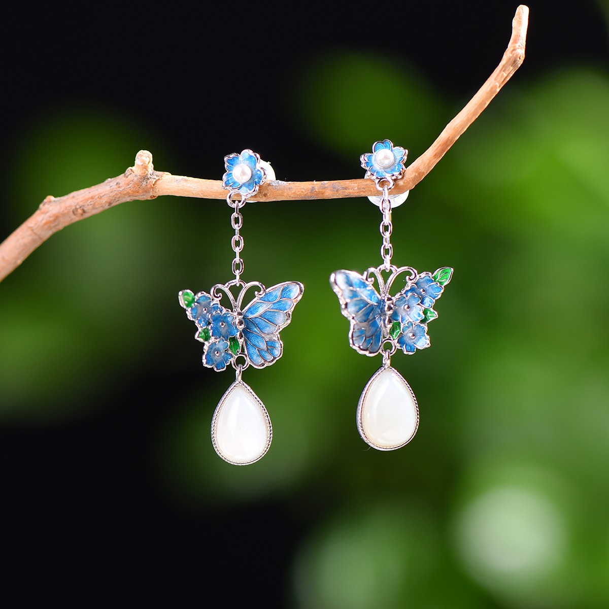 和田玉925银蝴蝶玉石耳环