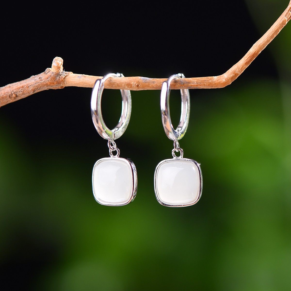 天然和田玉白玉925银镶嵌方糖方圆轻奢小众玉石耳环耳坠耳饰