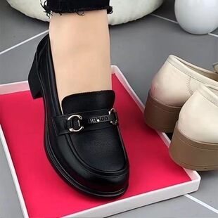 百搭软皮英伦风皮鞋女款2025秋季新款妈妈乐福鞋软底中跟女士单鞋
