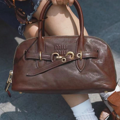 高端现货 Aventure Nappa羊皮革麦特拉斯凸纹纳保龄球手提包1206