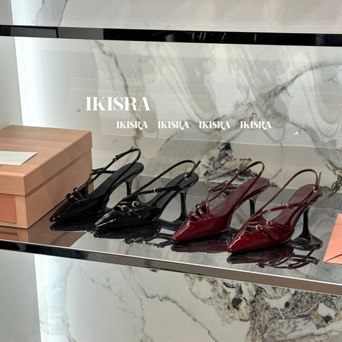 法式尖头漆皮小猫跟凉鞋女