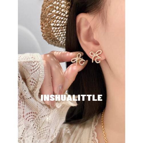 26s新款蝴蝶结字母耳钉耳饰女士