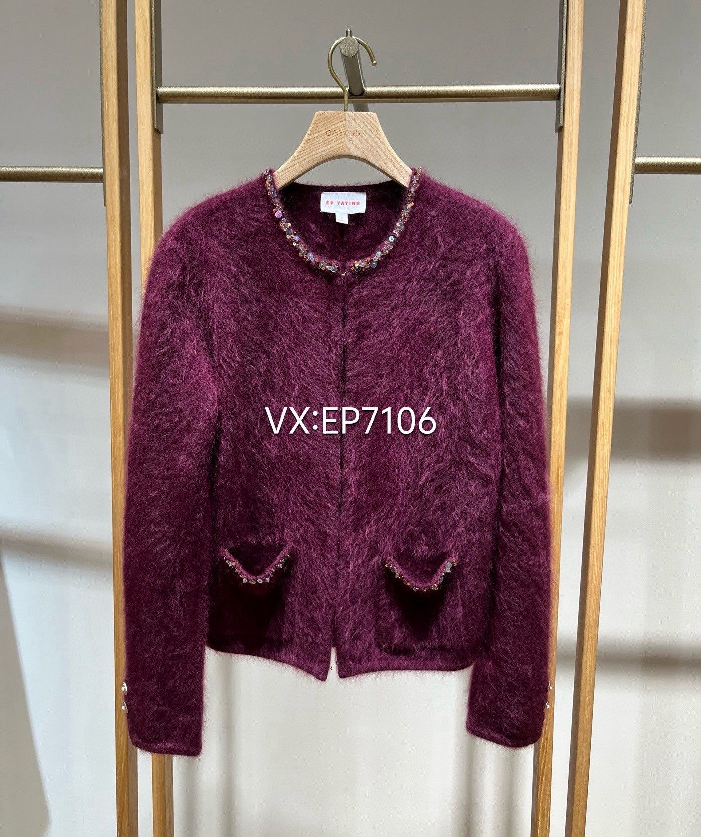 秋冬款圆领小香风珠片刺绣短款外套针织开衫 EGJIG9138A-5999,女装/女士精品,短外套,淘宝优惠券,粉丝福利购,淘宝优惠卷