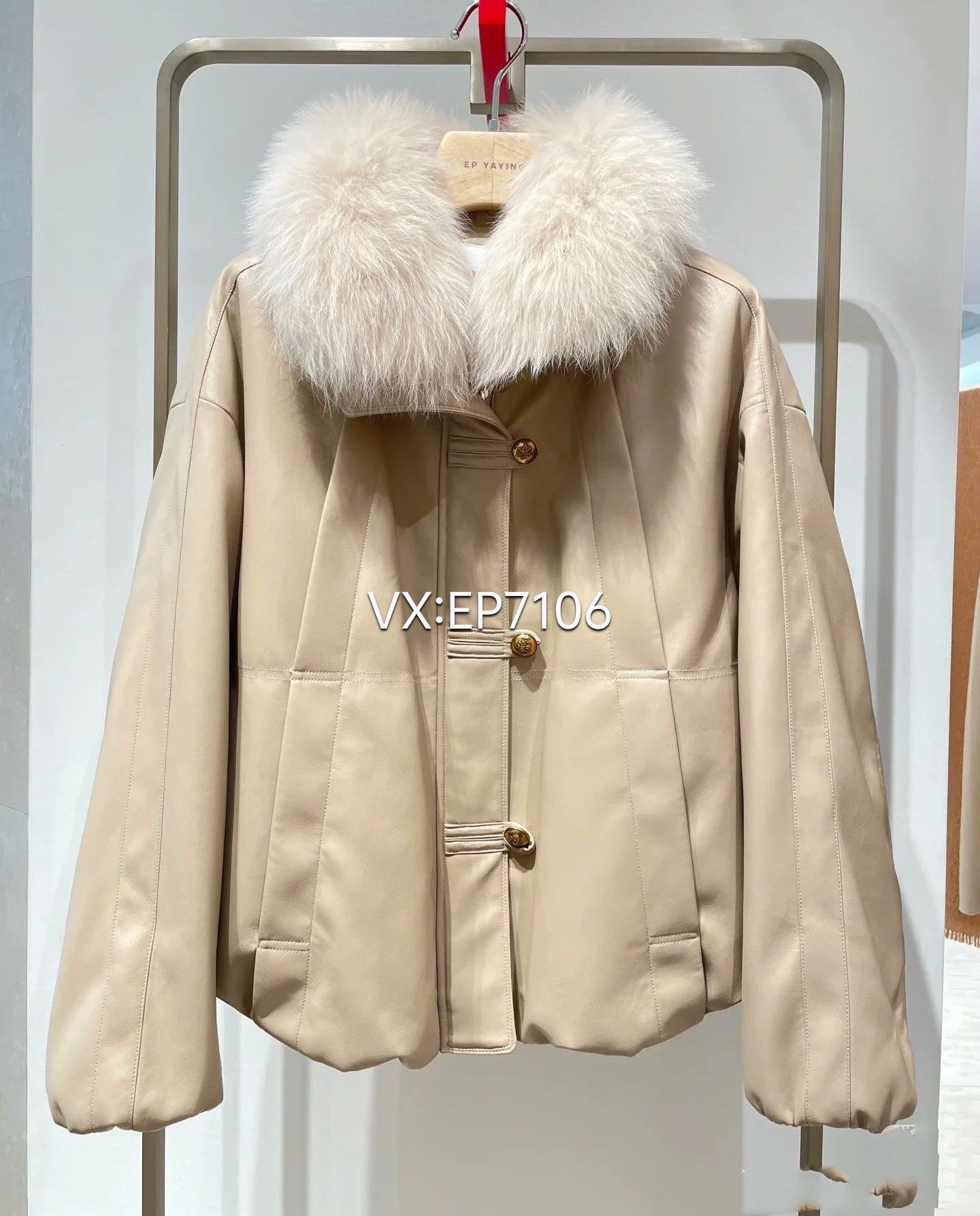秋冬款米色鹅绒狐狸毛领派克羽绒服 EGJIPY101A-5999,女装/女士精品,派克服,淘宝优惠券,粉丝福利购,淘宝优惠卷