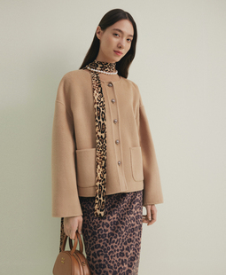 大雅家firststation秋款经典圆领单排扣短款大衣 HFKAN8188A-3299