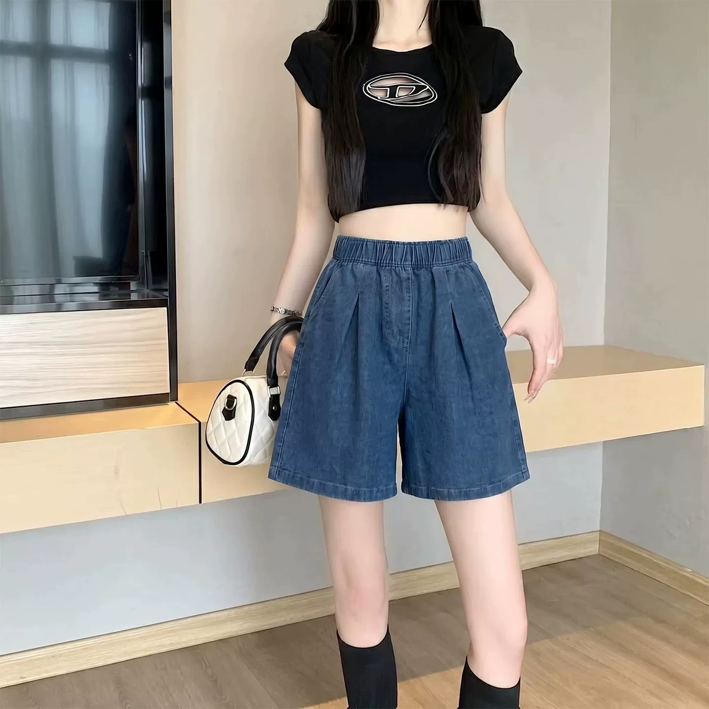 蓝色天丝牛仔短裤女外穿夏薄款2026新款高腰宽松显瘦冰丝五分中裤
