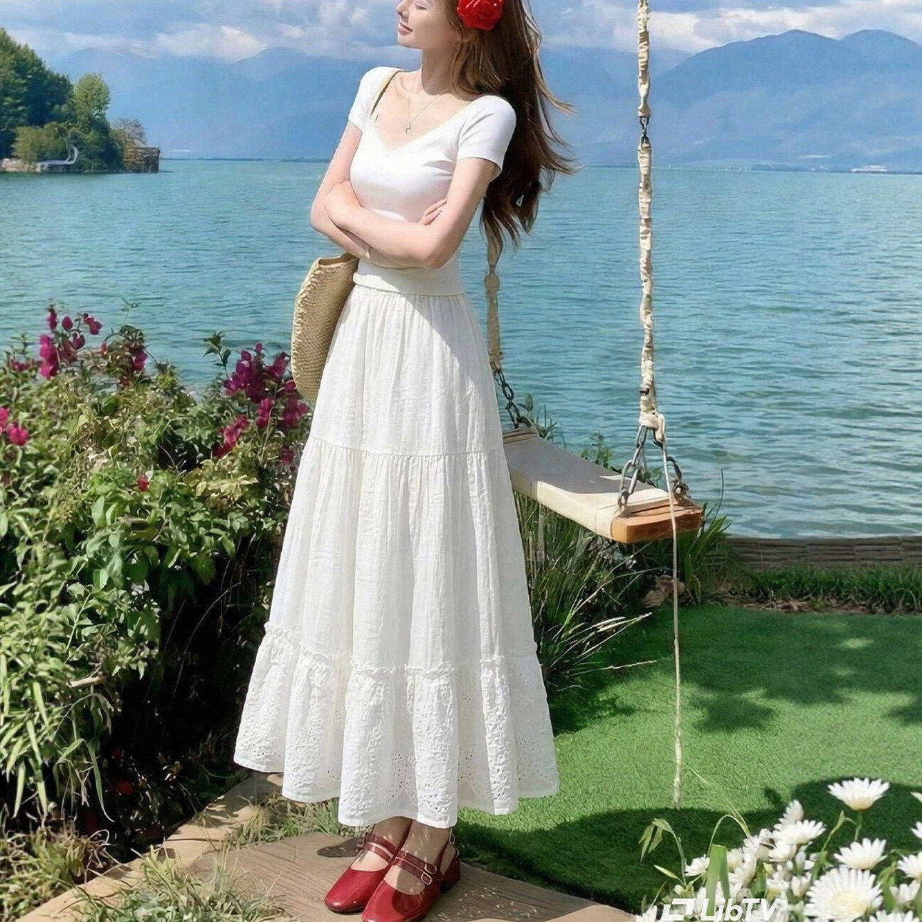 白色碎花半身裙女2026春夏季新款大码显瘦休闲伞裙长款法式蛋糕裙