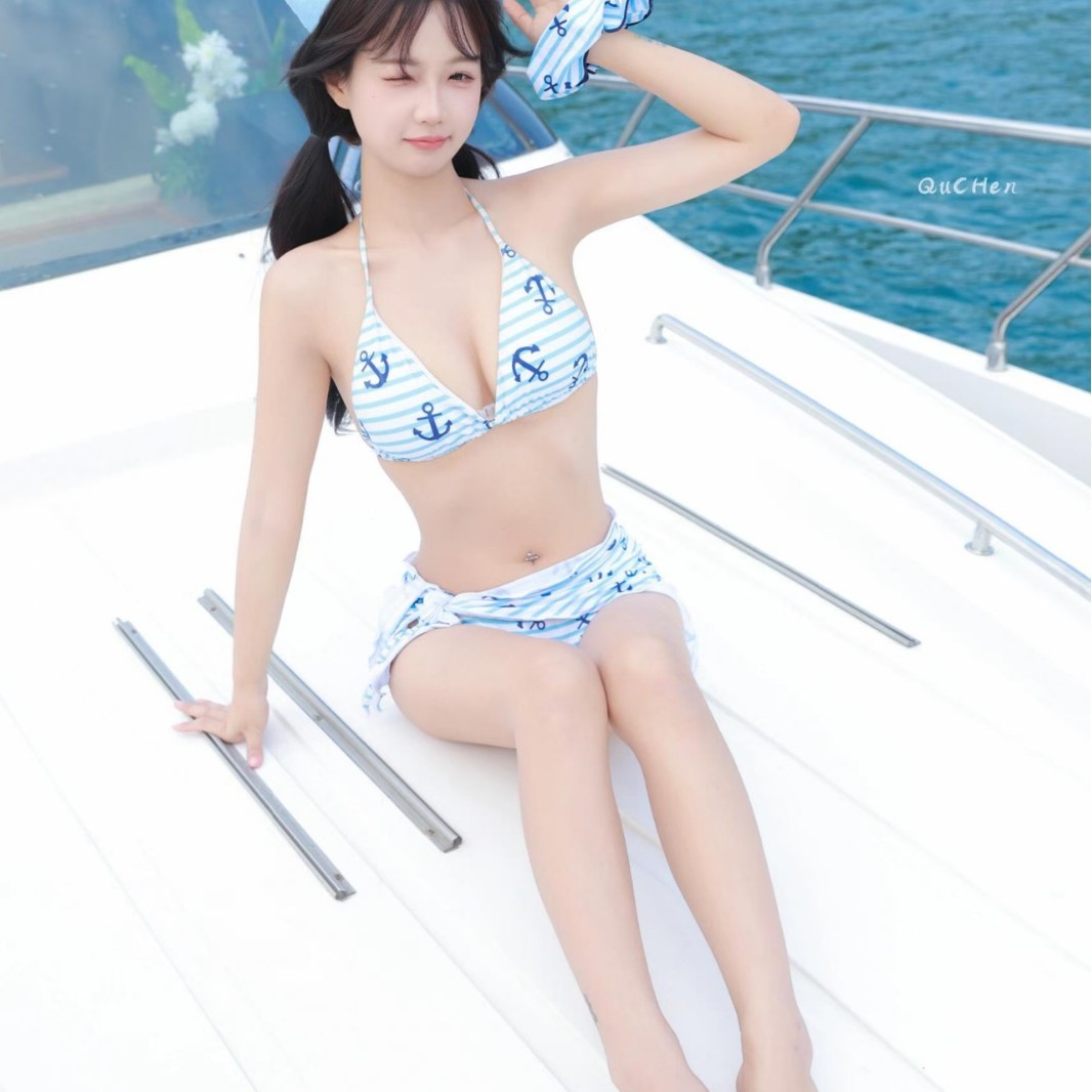 2026新款少女航海海军风条纹分体bikini三件套海边度假温泉泳衣女