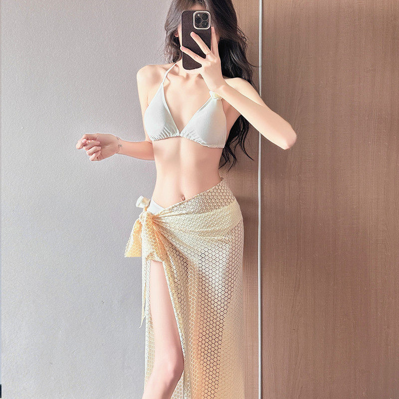 比基尼三件套性感纯欲露背海边度假唯美分体巴厘岛度假温泉泳衣女