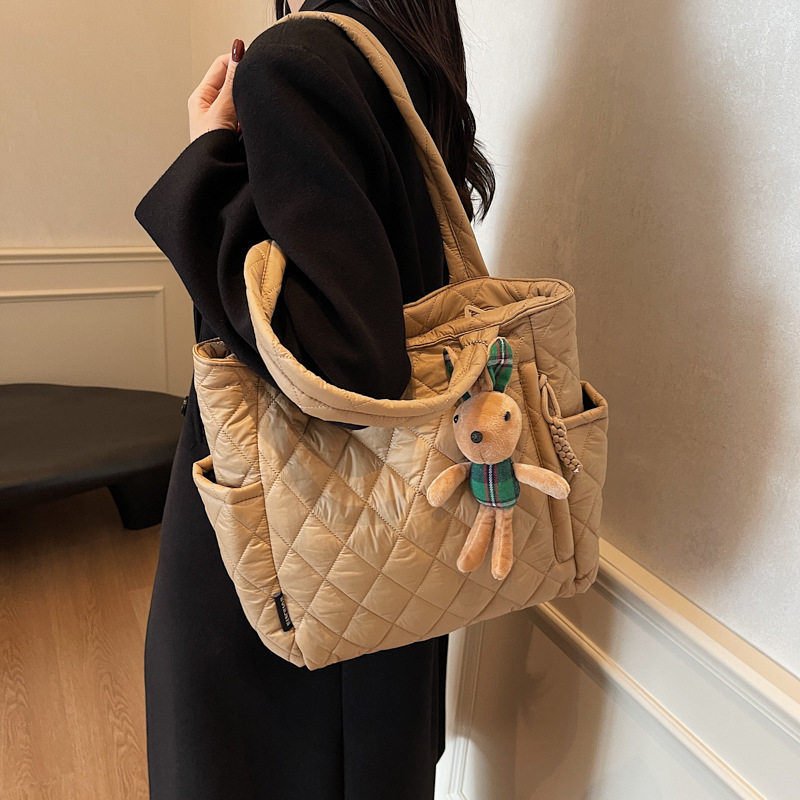 通勤大容量托特包学生上课单肩包秋季韩版棉服包时尚简约手提布包