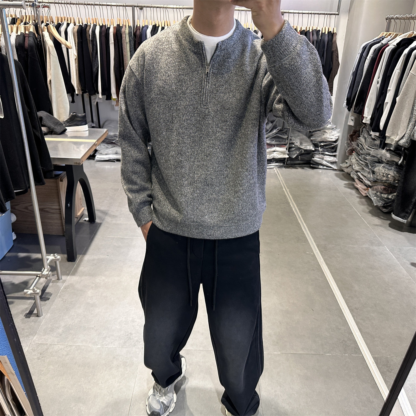 2025冬季新款设计感半拉链加绒卫衣男美式痞帅套头加厚保暖上衣潮