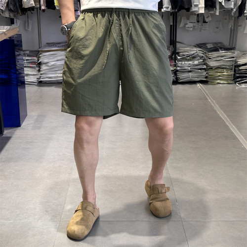 夏季超薄速干纯色休闲短裤男
