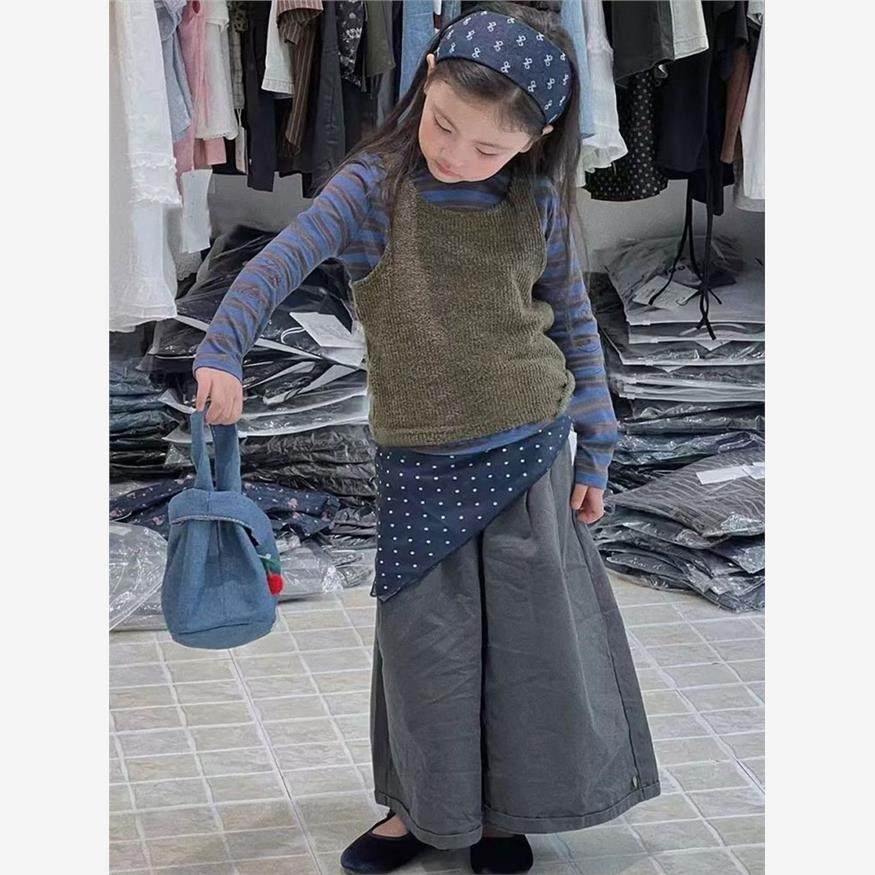 女童韩系一整套炸街穿搭套装秋季儿童条纹长袖T恤背心屁帘阔腿裤